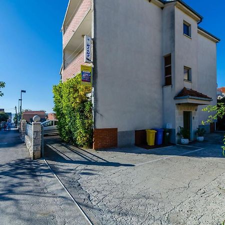Apartments Ante Каштела Екстер'єр фото